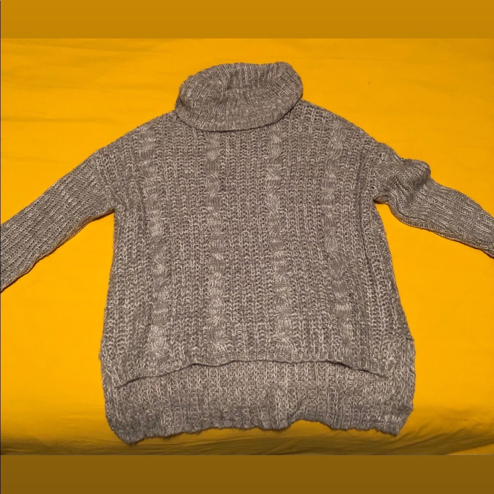 Charlotte Russe sweater size small